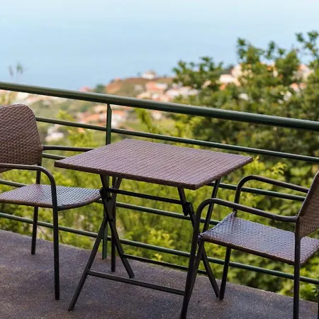 Guestready - Yellow House In The Mountain Pensjonat 3*