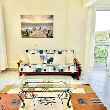 Guestready - Yellow House In The Mountain Понта-ду-Сол