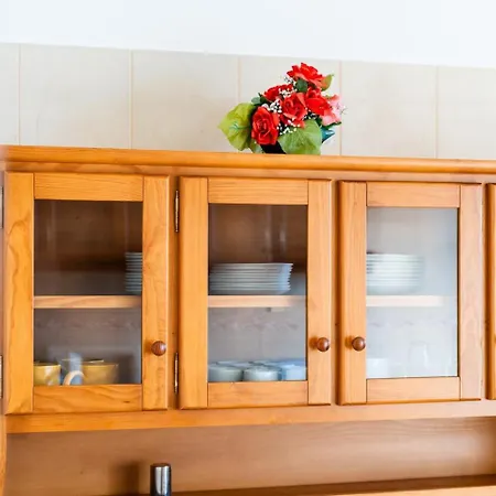 Гостевой дом Guestready - Yellow House In The Mountain