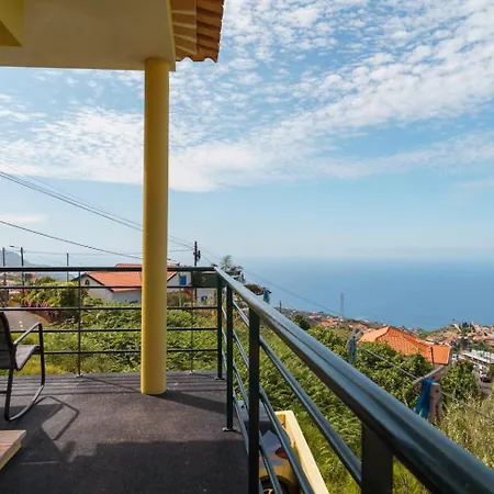 Guestready - Yellow House In The Mountain 招待所