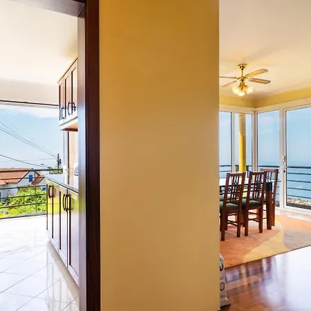 Guestready - Yellow House In The Mountain Понта-ду-Сол