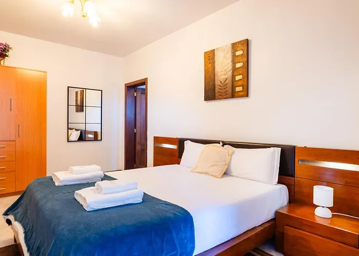 招待所 Guestready - Yellow House In The Mountain 蓬他达维托亚