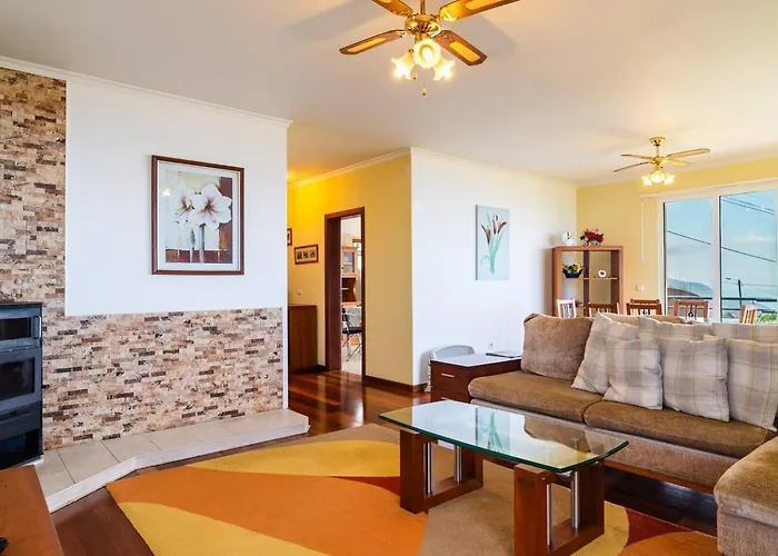 Guestready - Yellow House In The Mountain 3* 蓬他达维托亚