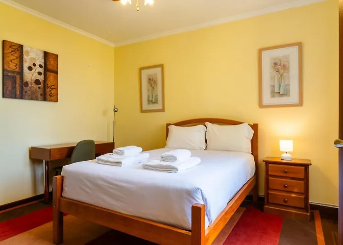 招待所 Guestready - Yellow House In The Mountain 蓬他达维托亚